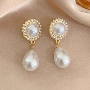 NWT Elegant Pearl Drop Earrings